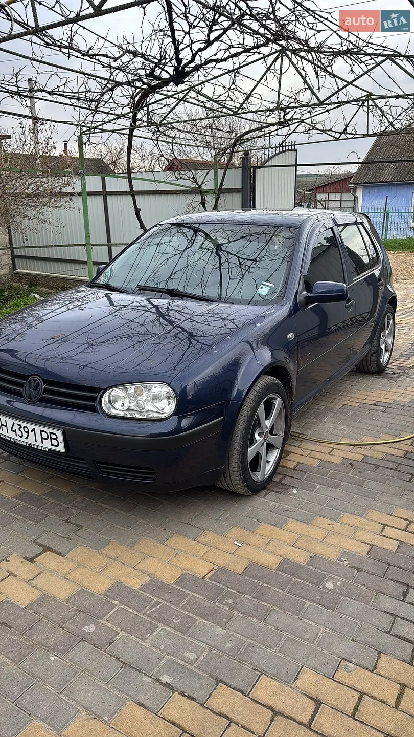 Volkswagen Golf, 2002