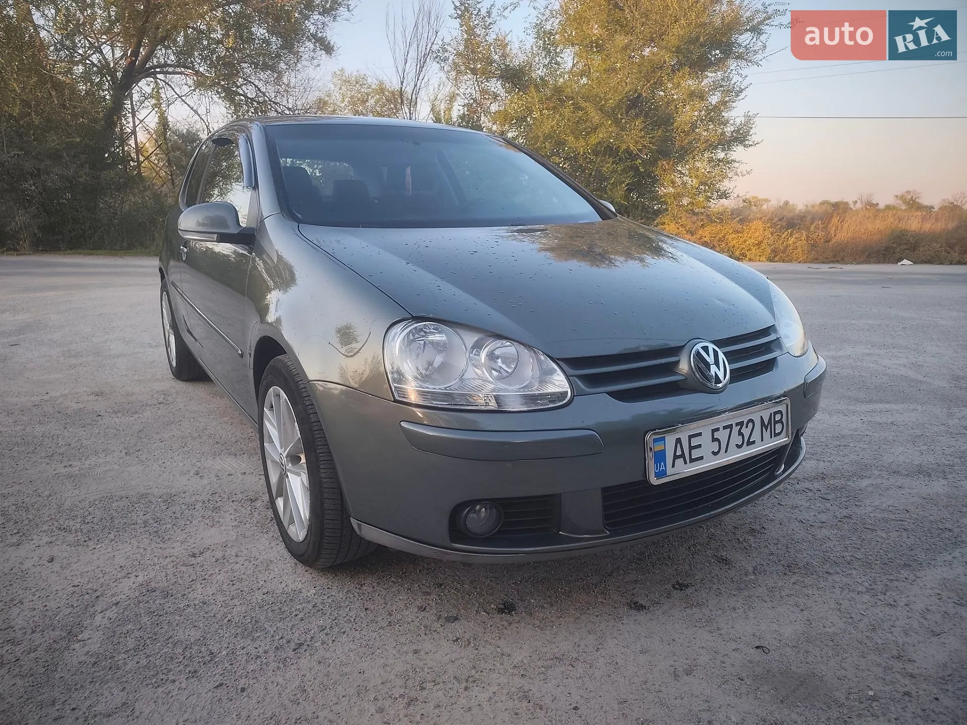 Volkswagen Golf, 2005