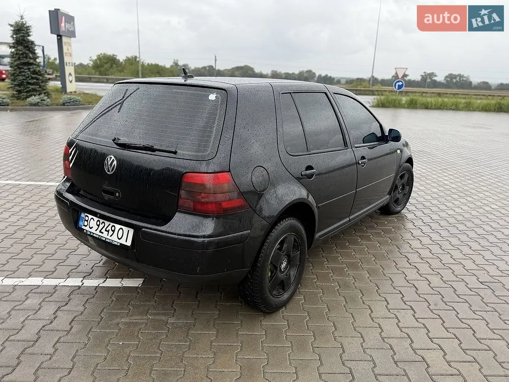 Volkswagen Golf, 1999