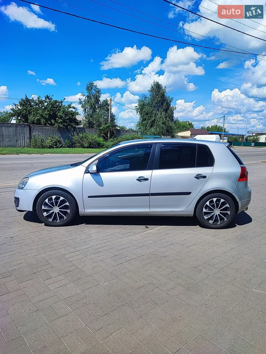 Volkswagen Golf, 2003