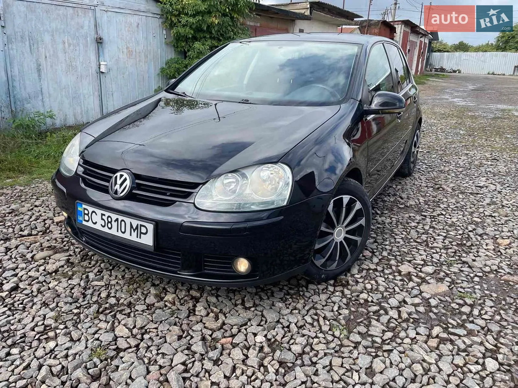 Volkswagen Golf, 2004