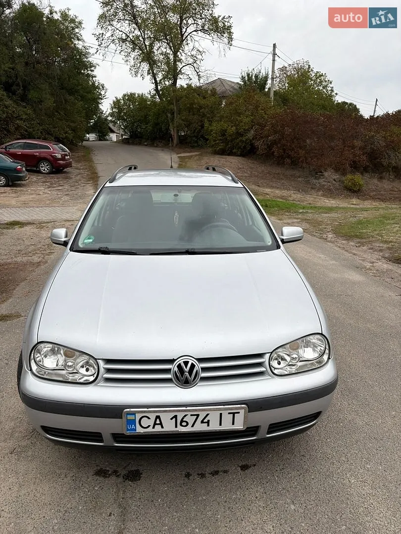 Volkswagen Golf, 2003