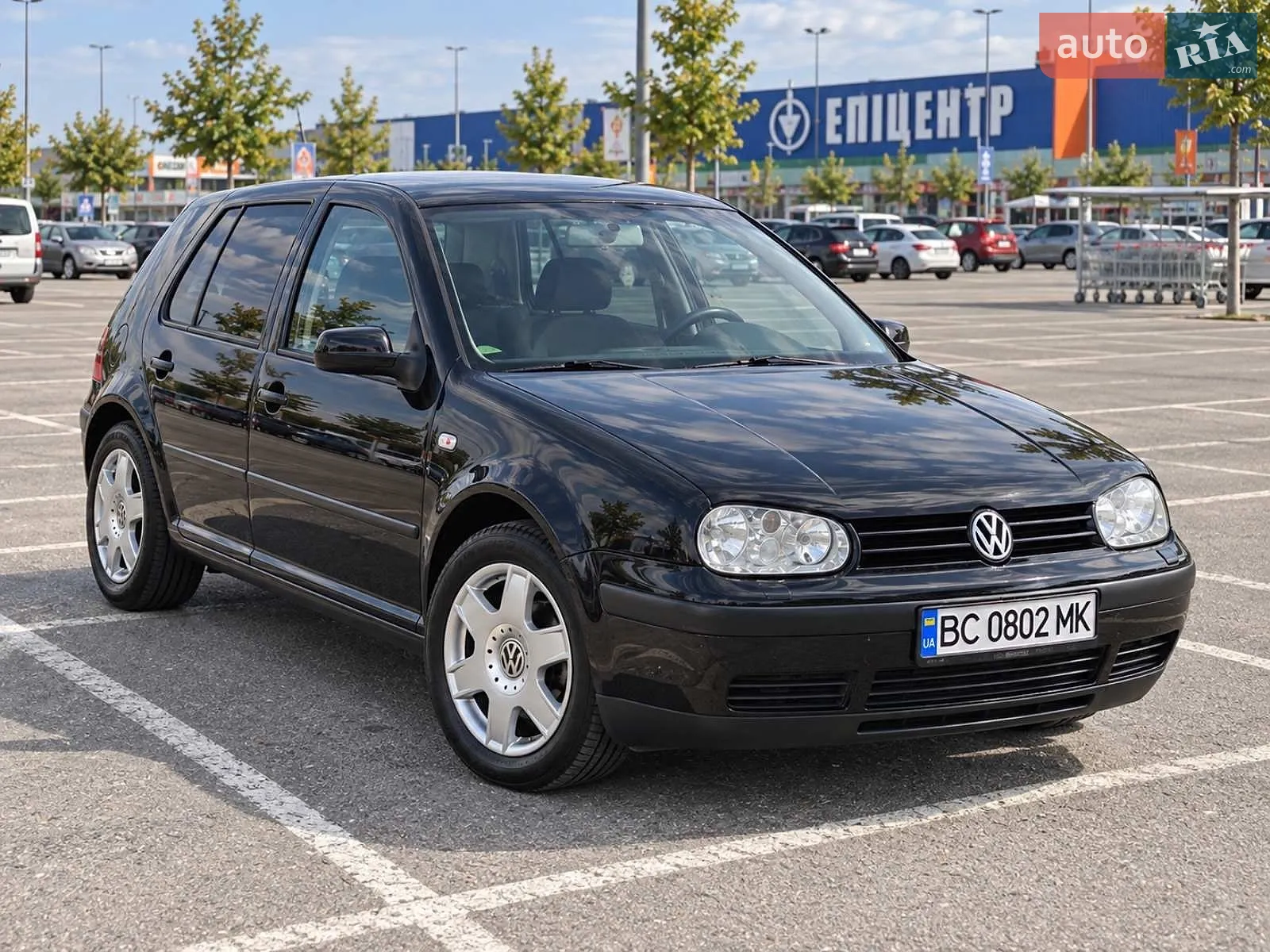 Volkswagen Golf, 2001