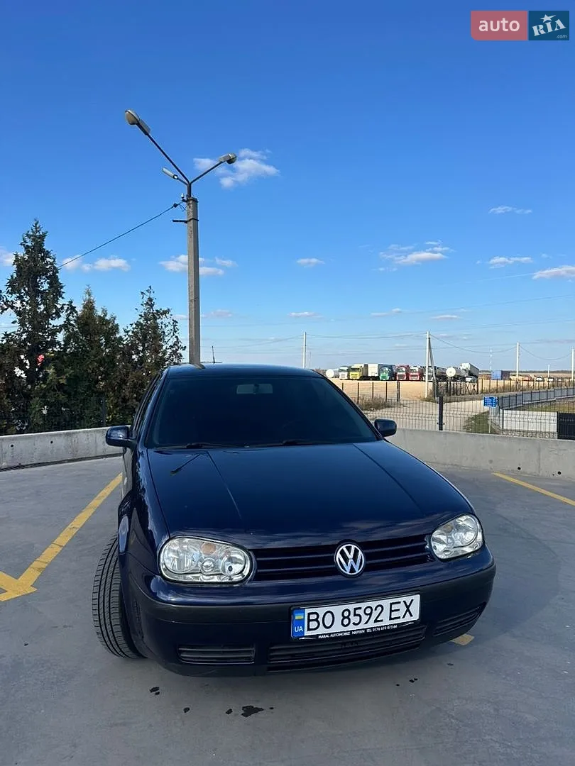 Volkswagen Golf, 2002