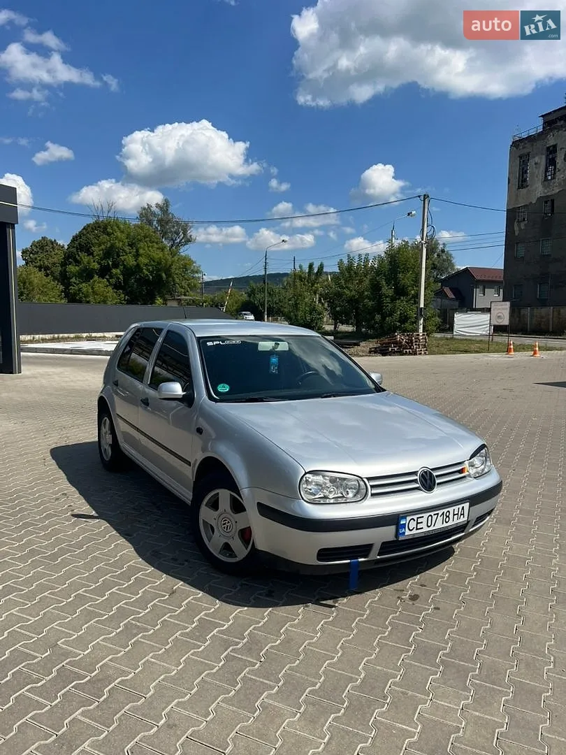 Volkswagen Golf, 2001
