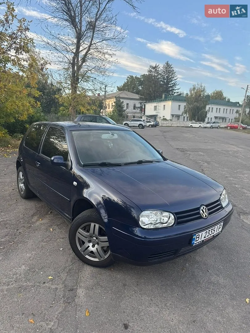 Volkswagen Golf, 2001