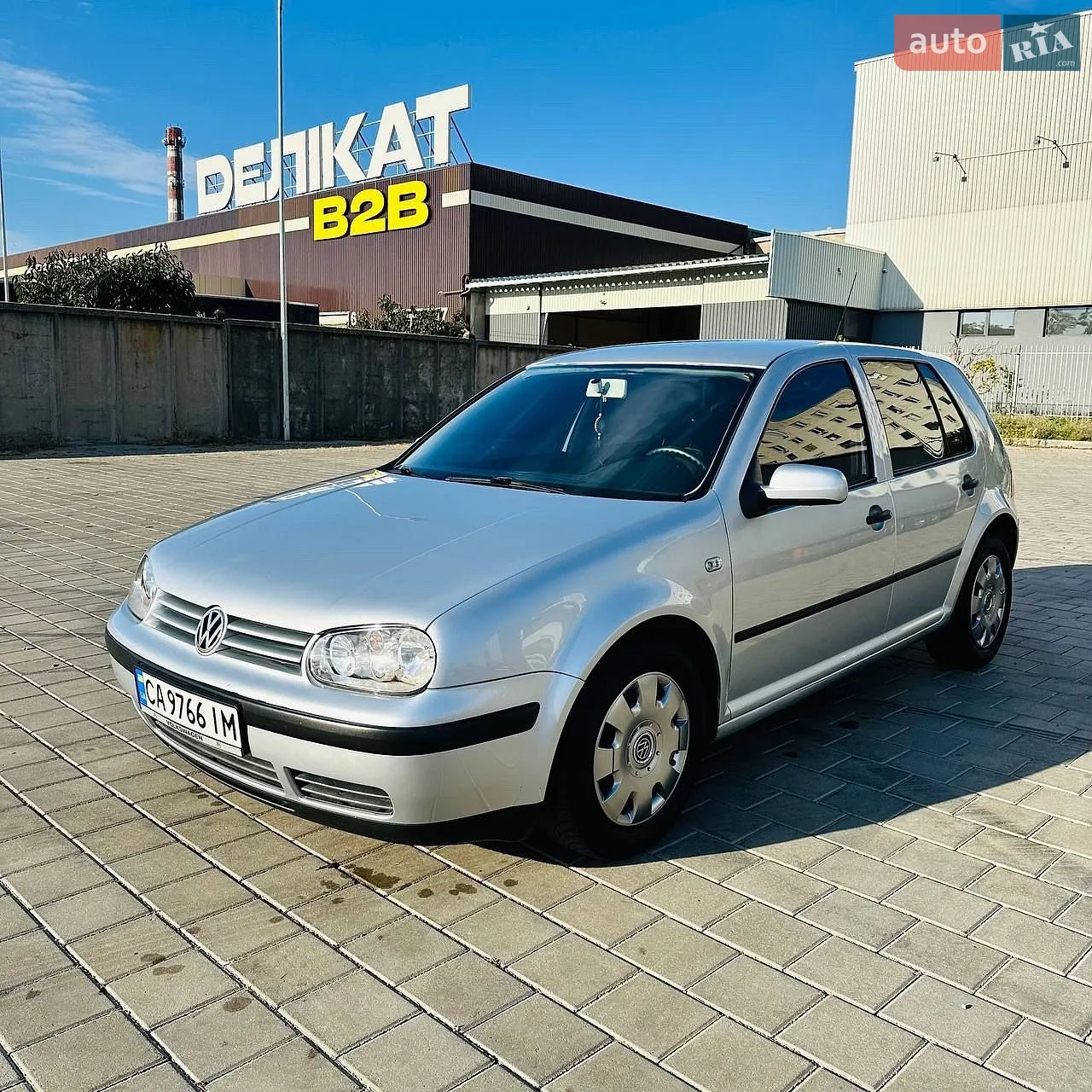 Volkswagen Golf, 2002
