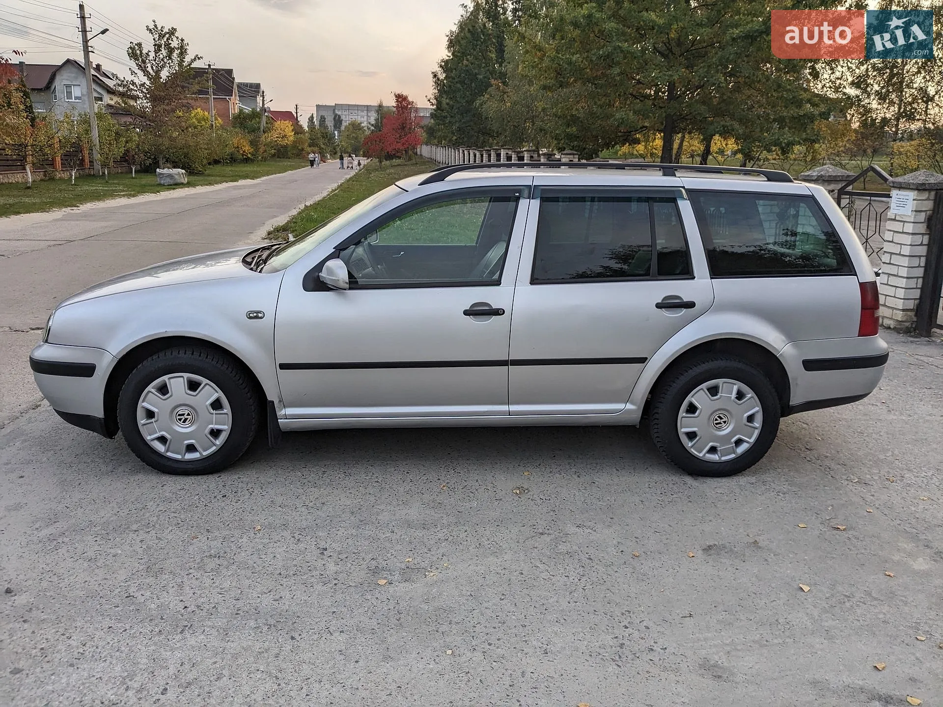 Volkswagen Golf, 2003