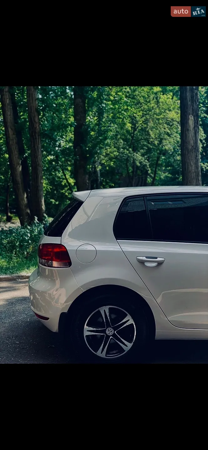 Volkswagen Golf, 2011