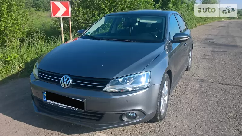 Volkswagen Jetta, 2011