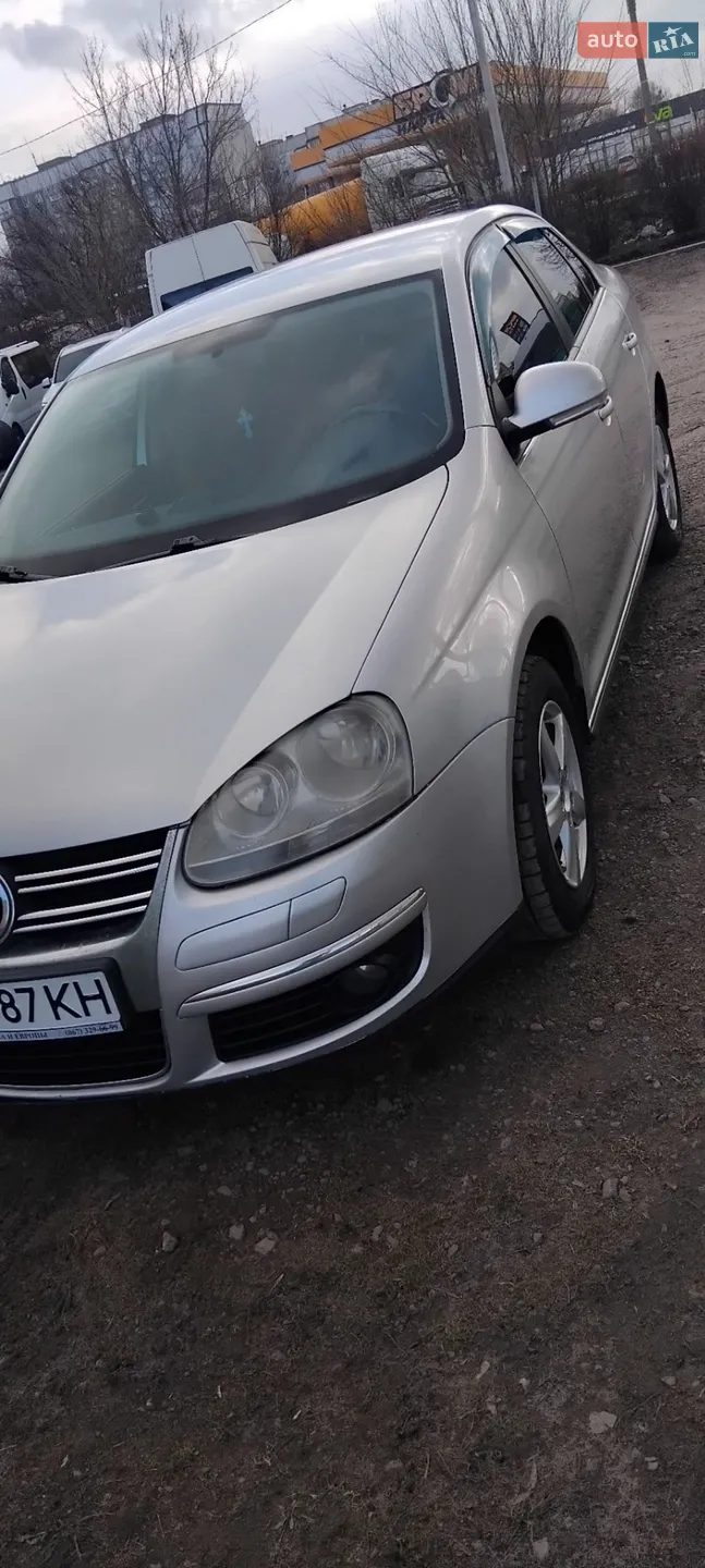 Volkswagen Jetta, 2008