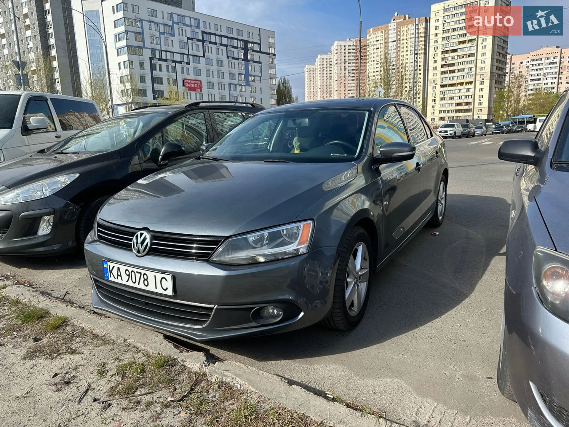 Volkswagen Jetta, 2011