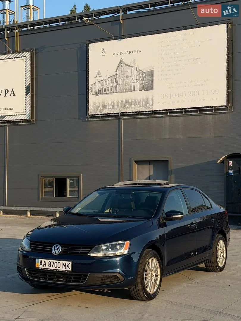 Volkswagen Jetta, 2012