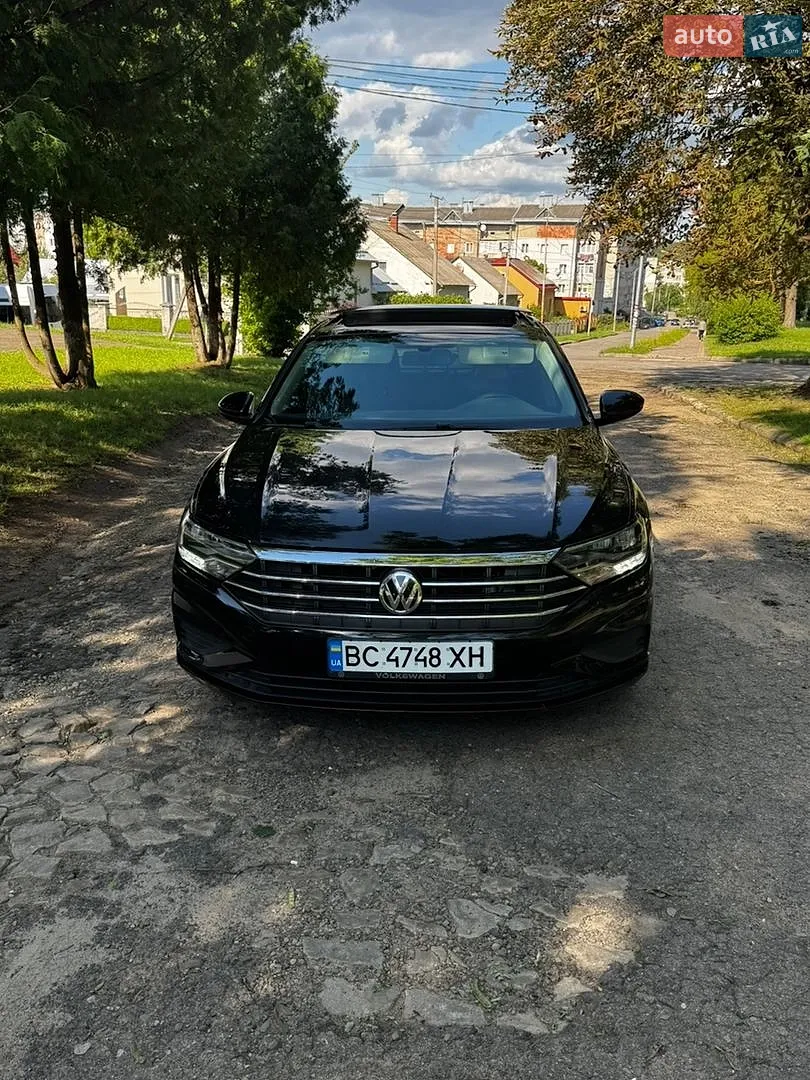 Volkswagen Jetta 2018 — 1