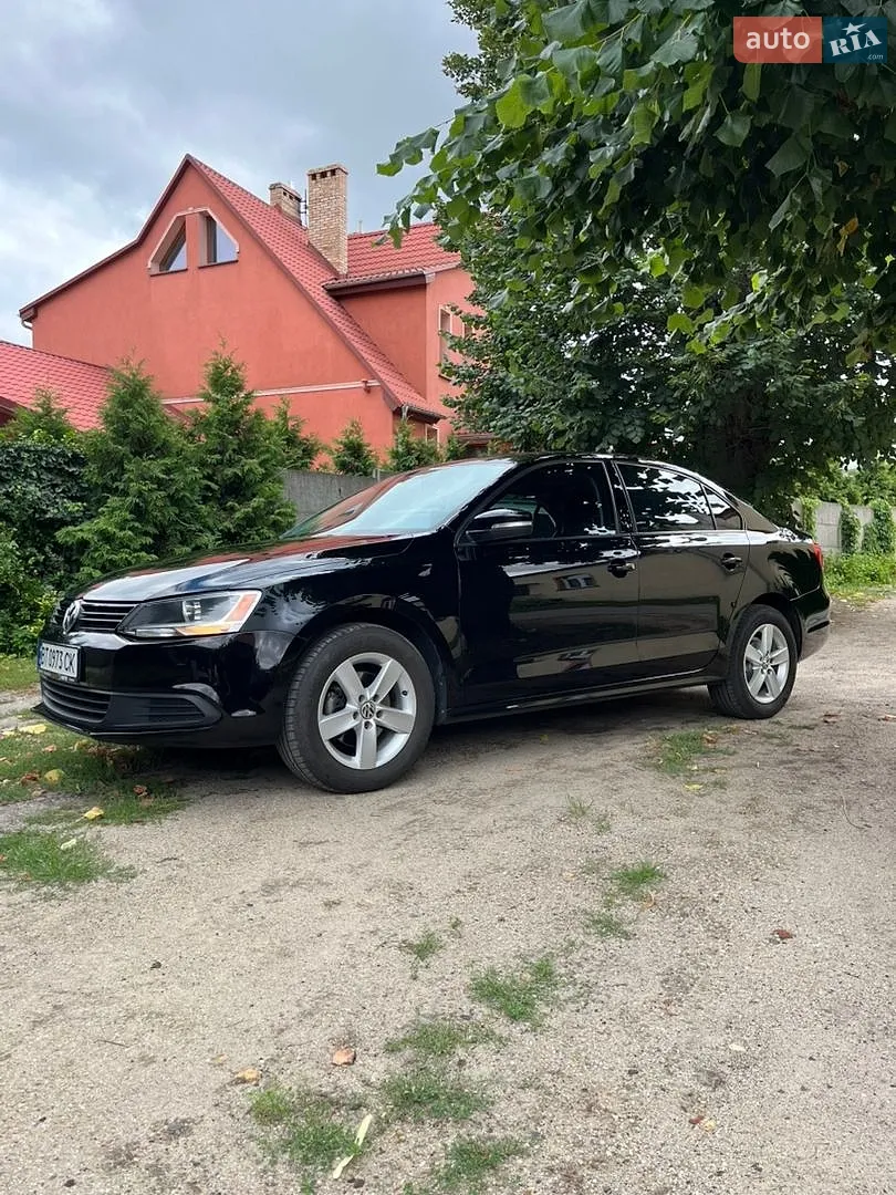 Volkswagen Jetta, 2010