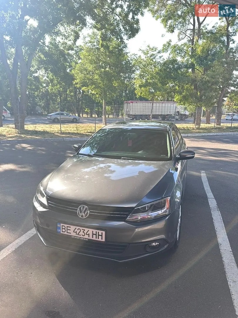 Volkswagen Jetta, 2012