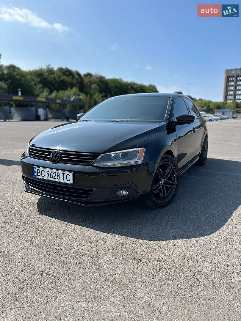 Volkswagen Jetta, 2012