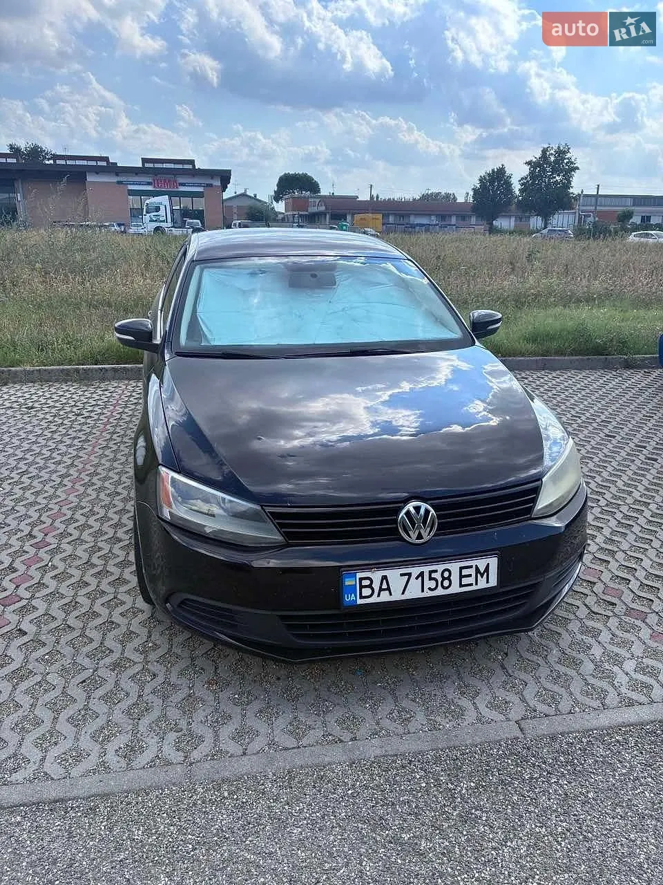 Volkswagen Jetta, 2011