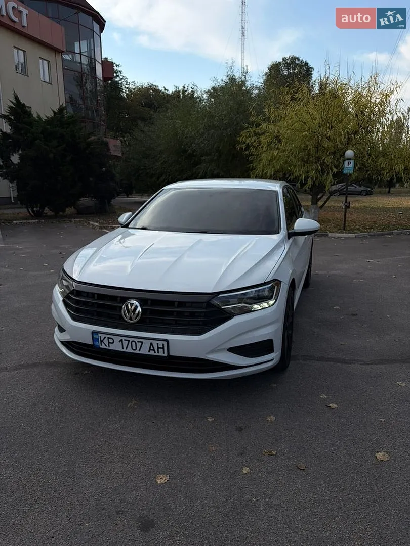Volkswagen Jetta, 2018