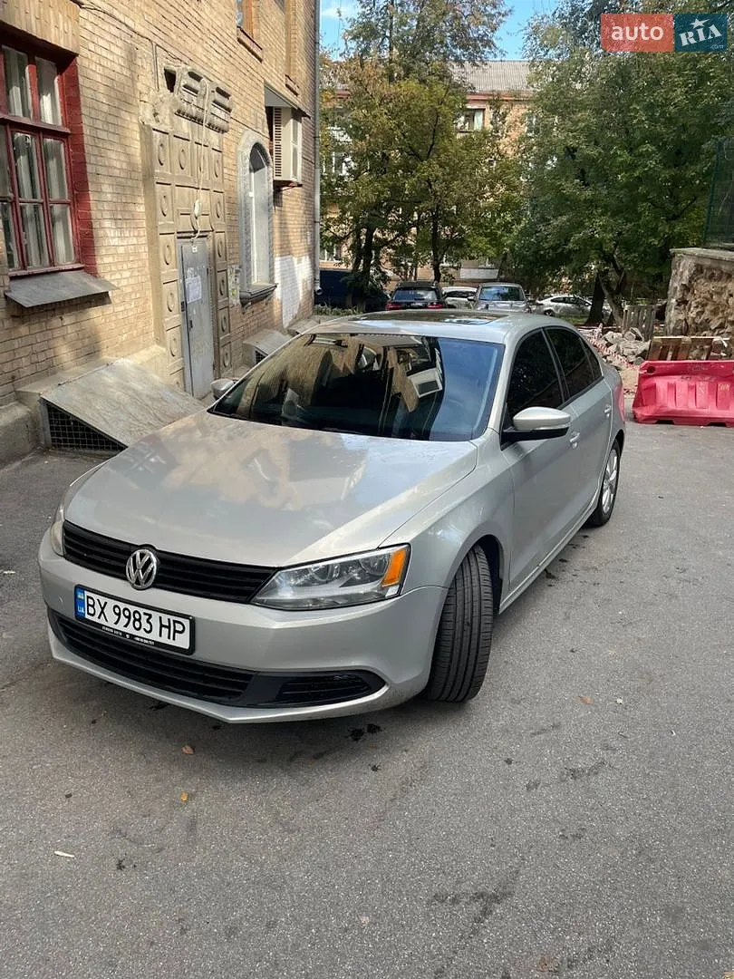 Volkswagen Jetta, 2010