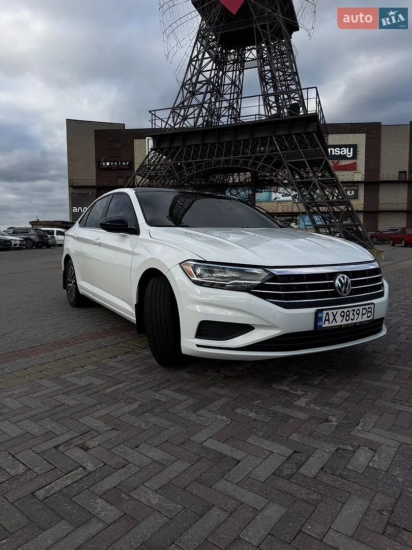 Volkswagen Jetta, 2018