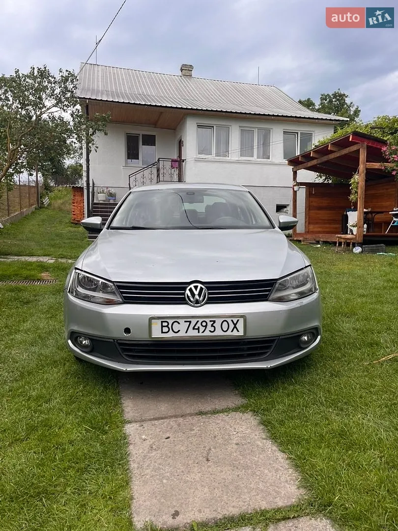 Volkswagen Jetta, 2011