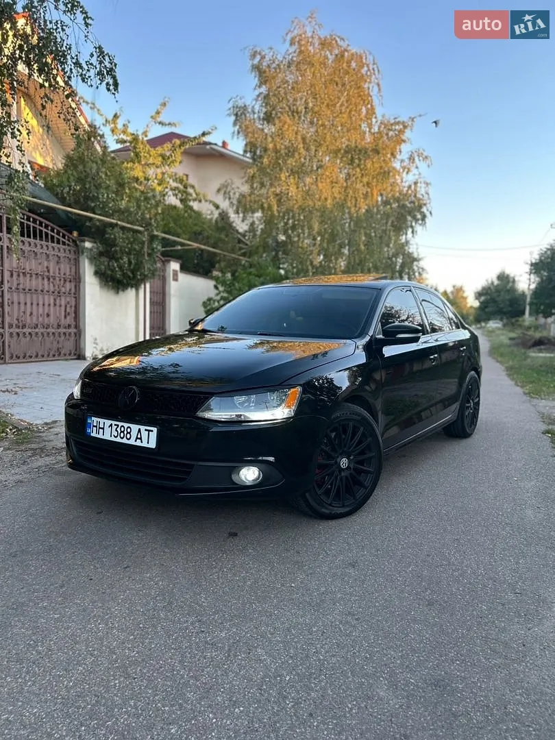 Volkswagen Jetta, 2011