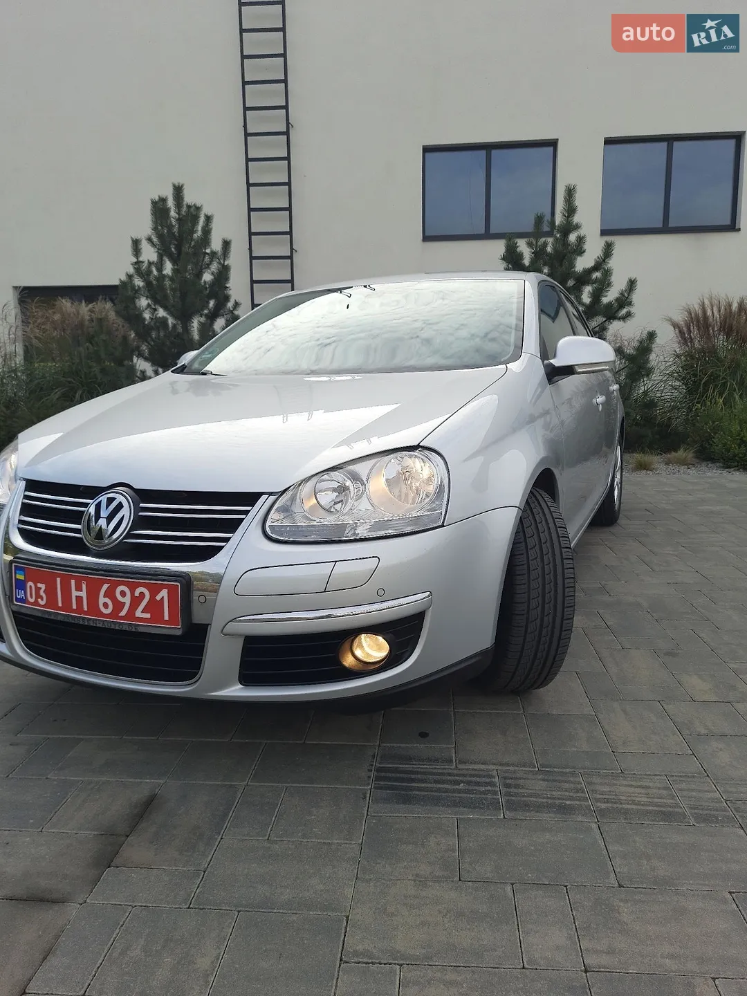 Volkswagen Jetta, 2010