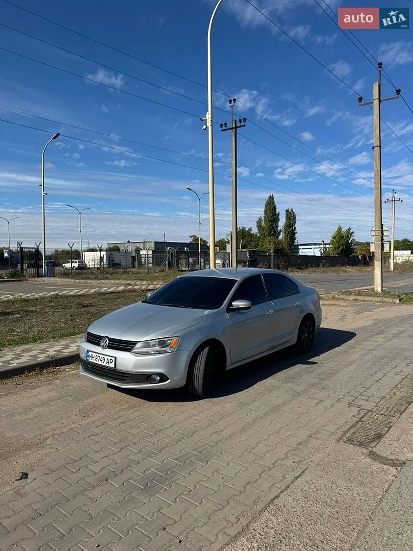 Volkswagen Jetta, 2011