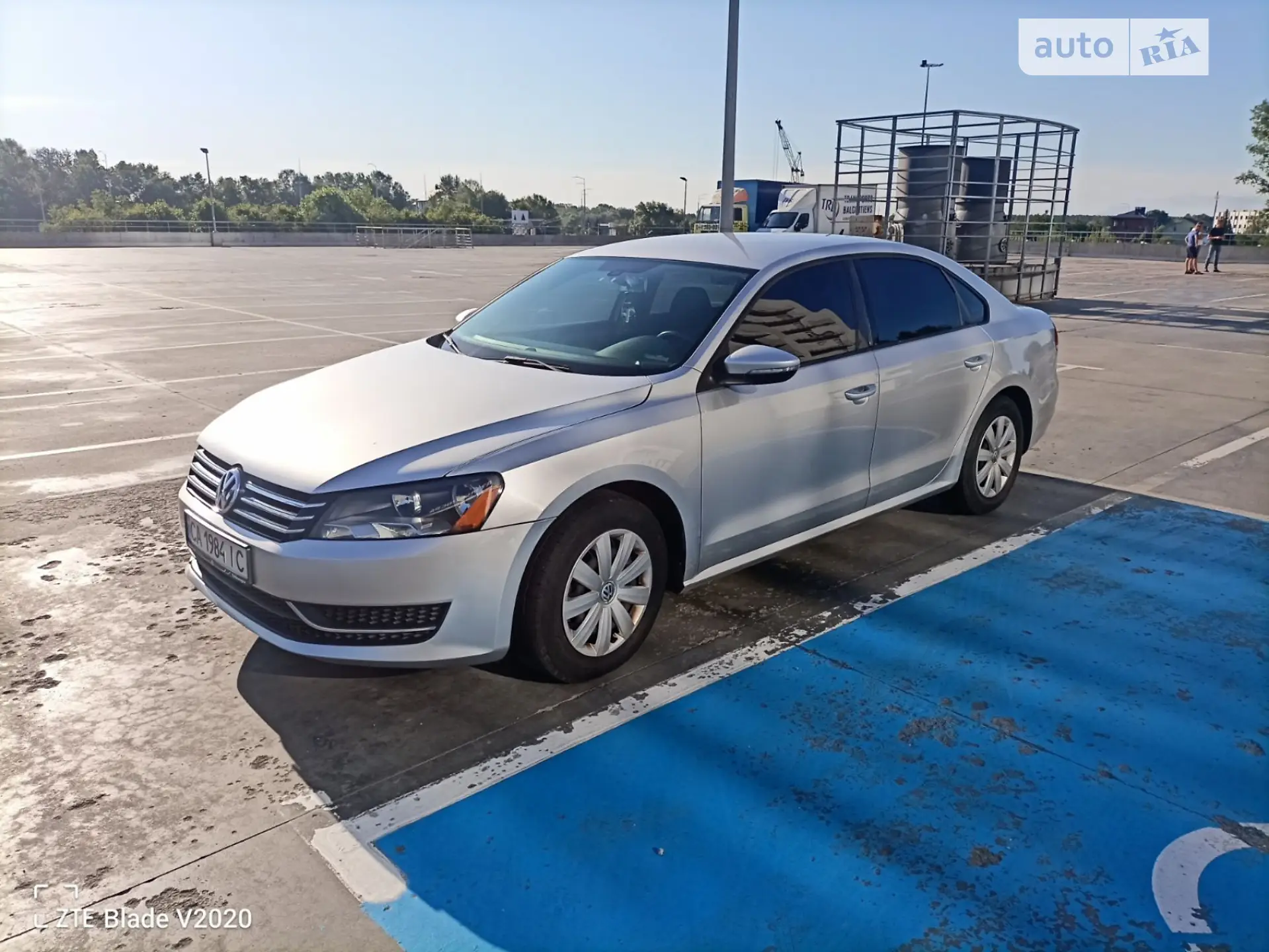 Volkswagen Passat, 2011