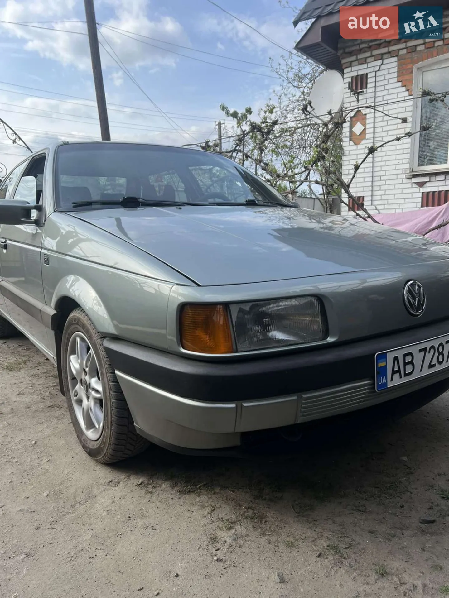 Volkswagen Passat 1989 — 1