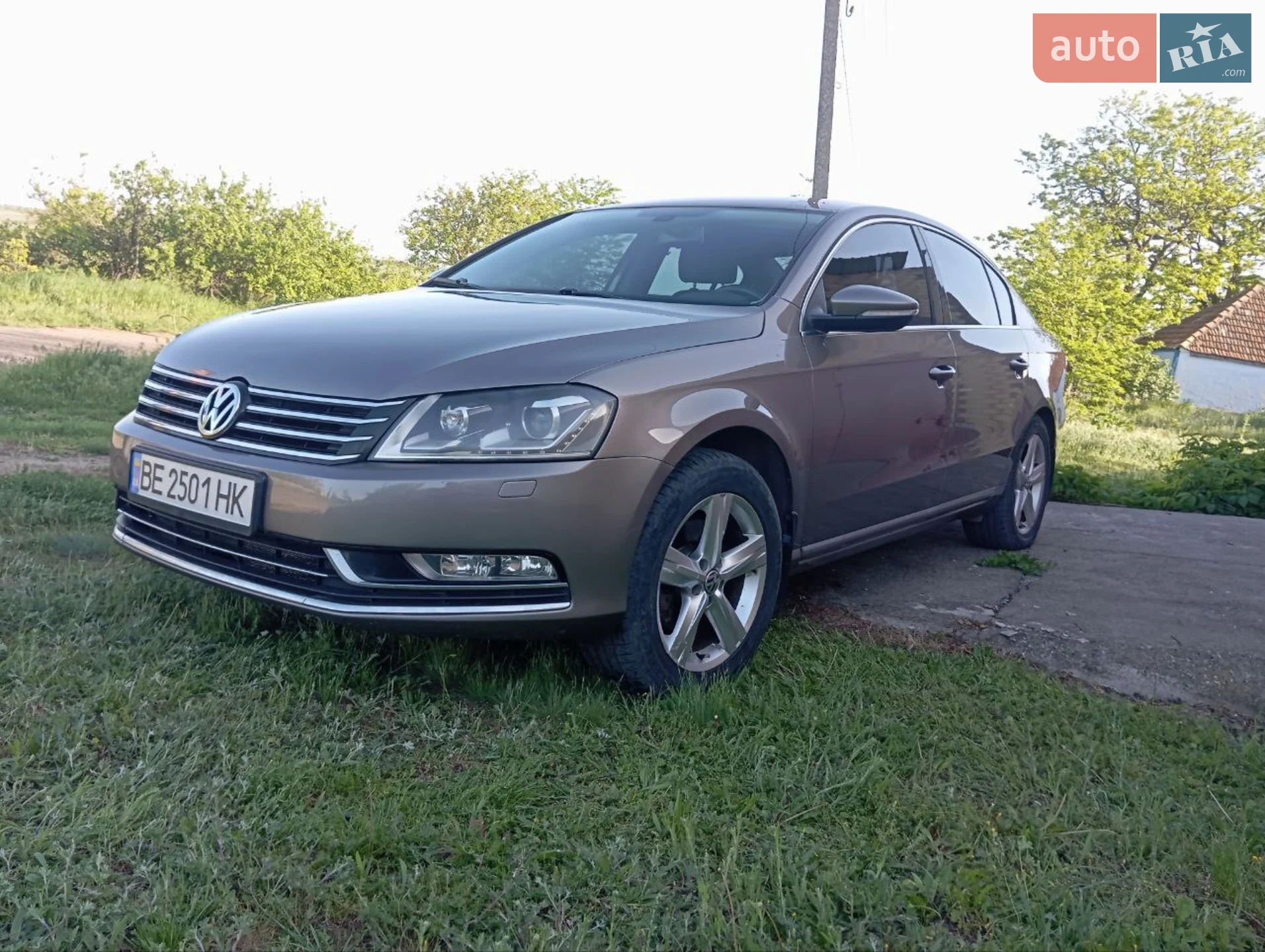 Volkswagen Passat, 2011