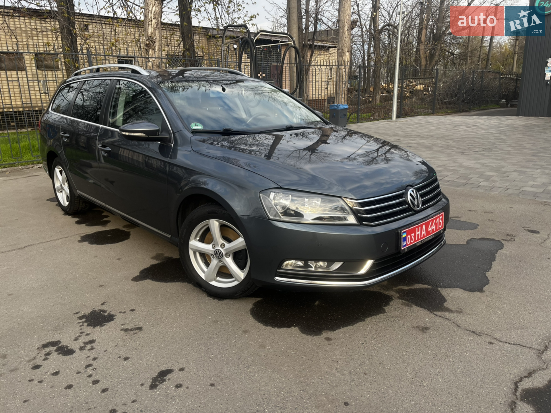 Volkswagen Passat, 2011