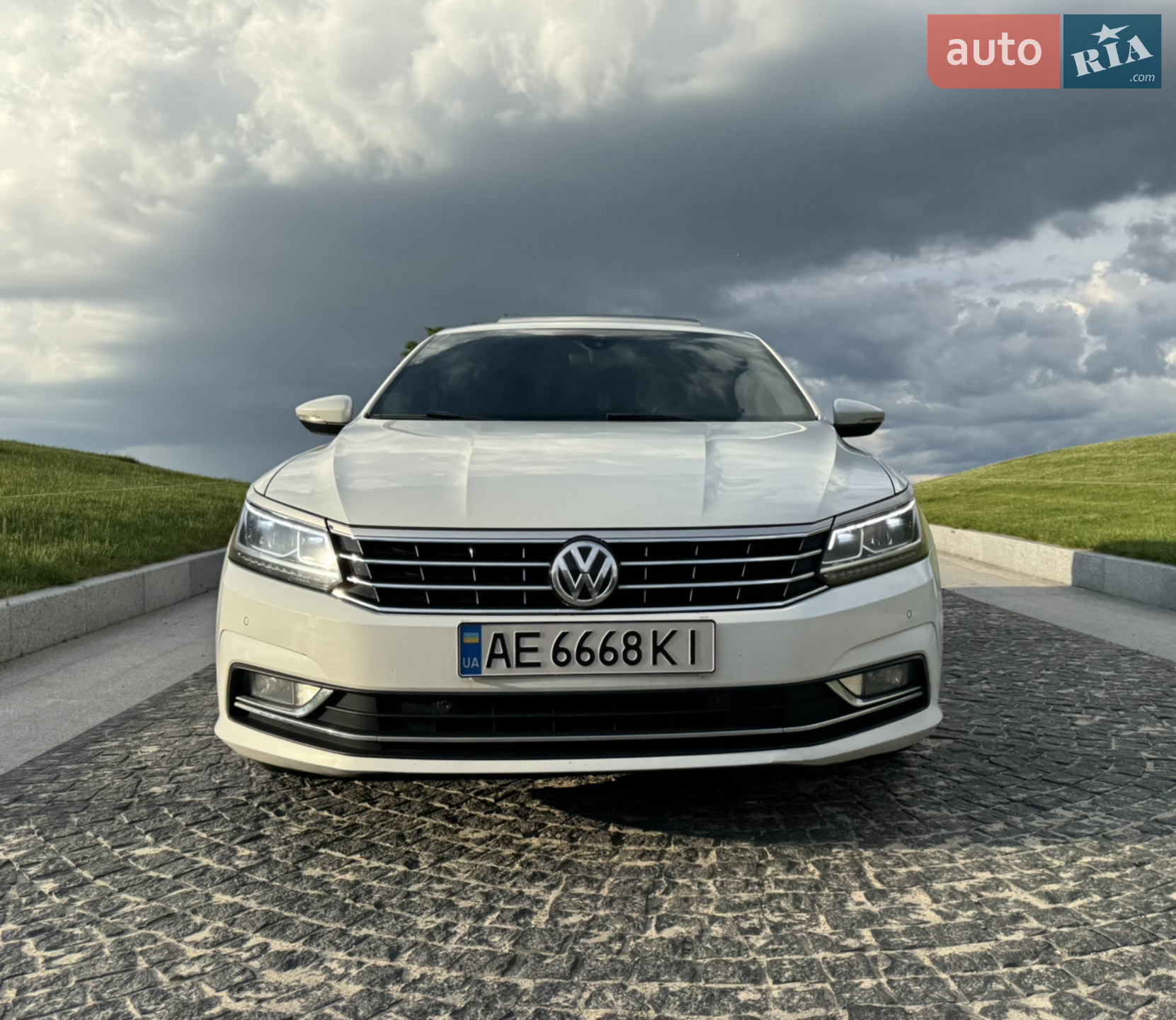 Volkswagen Passat, 2016