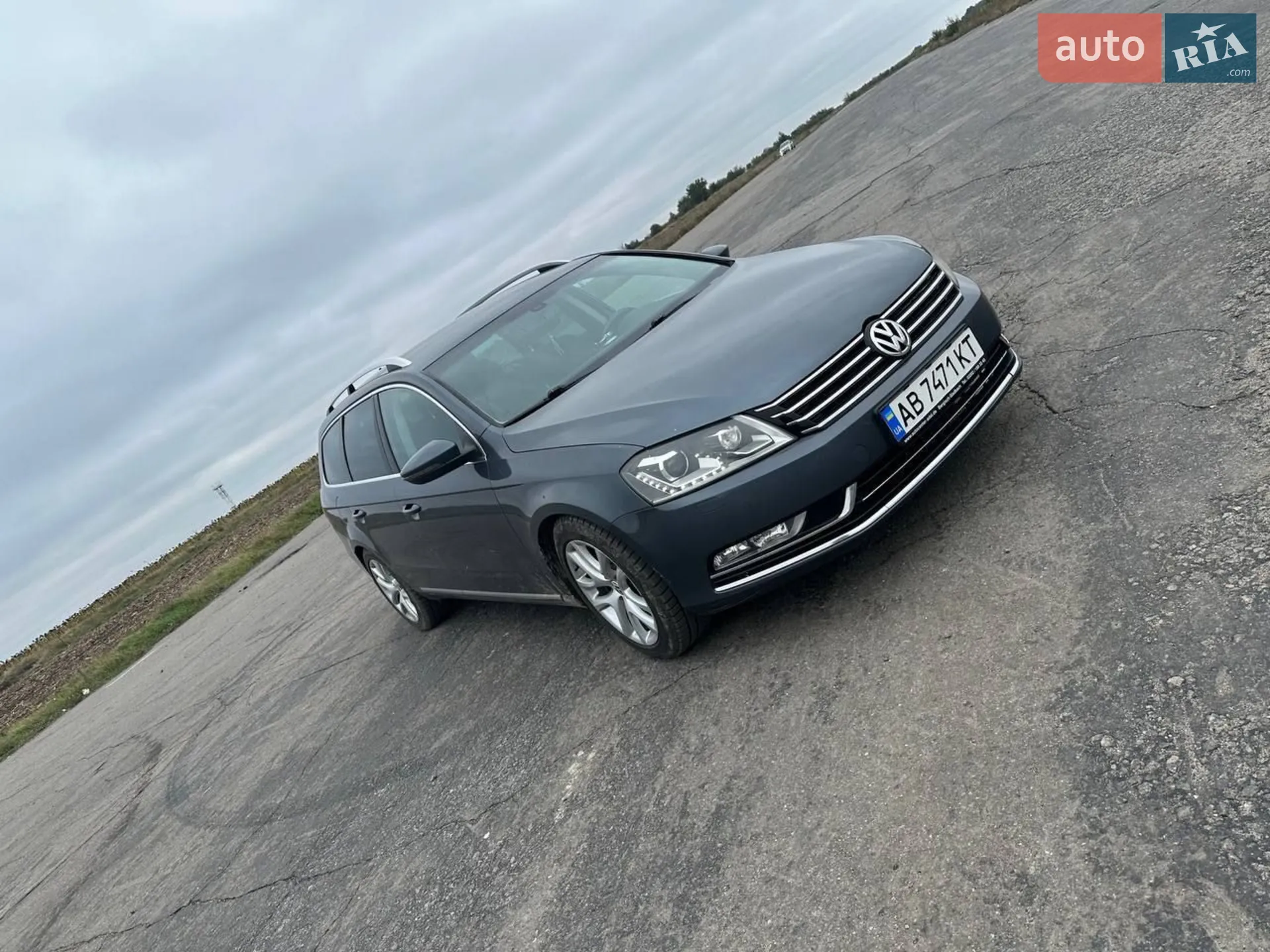 Volkswagen Passat, 2011