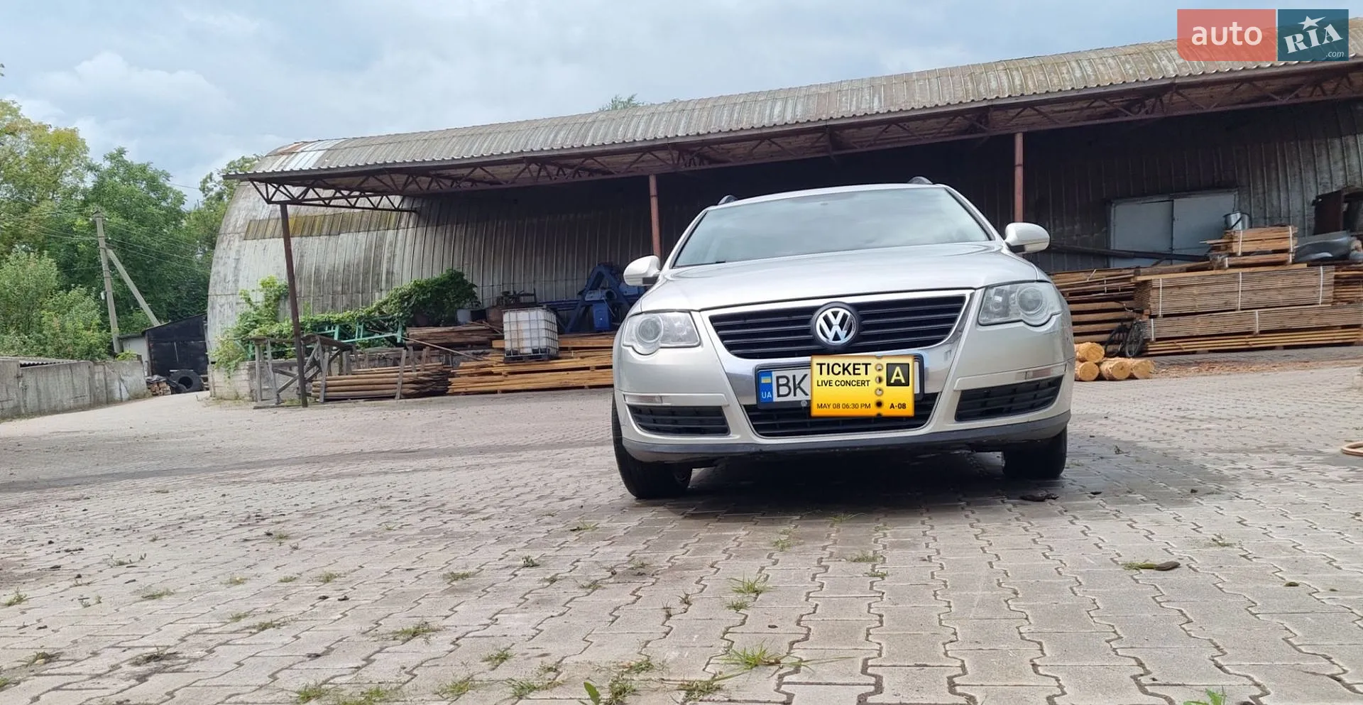 Volkswagen Passat, 2010