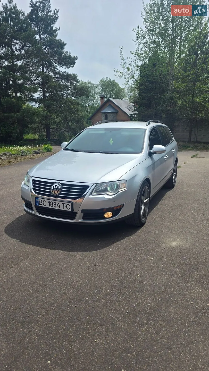 Volkswagen Passat, 2010