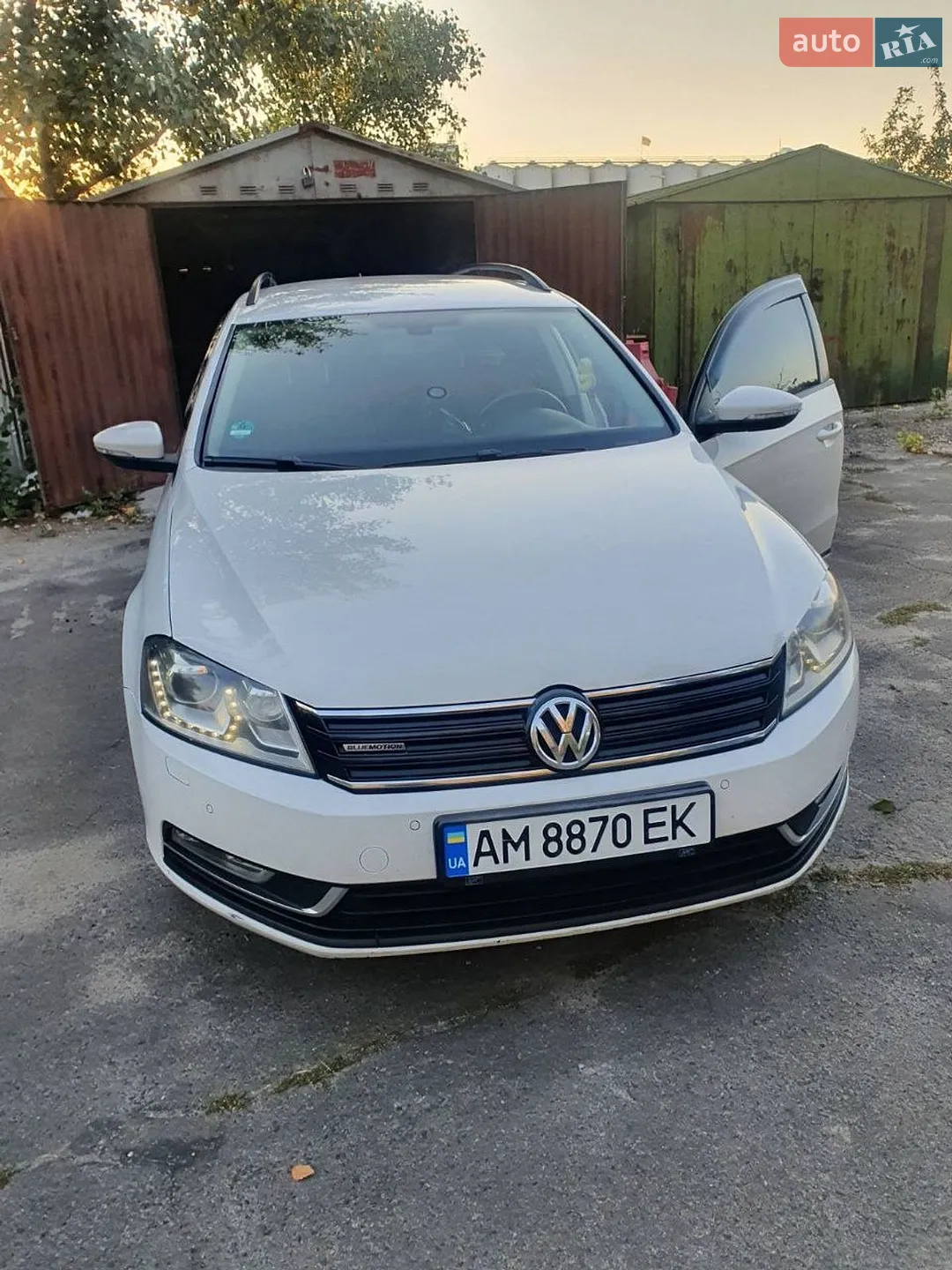 Volkswagen Passat, 2011