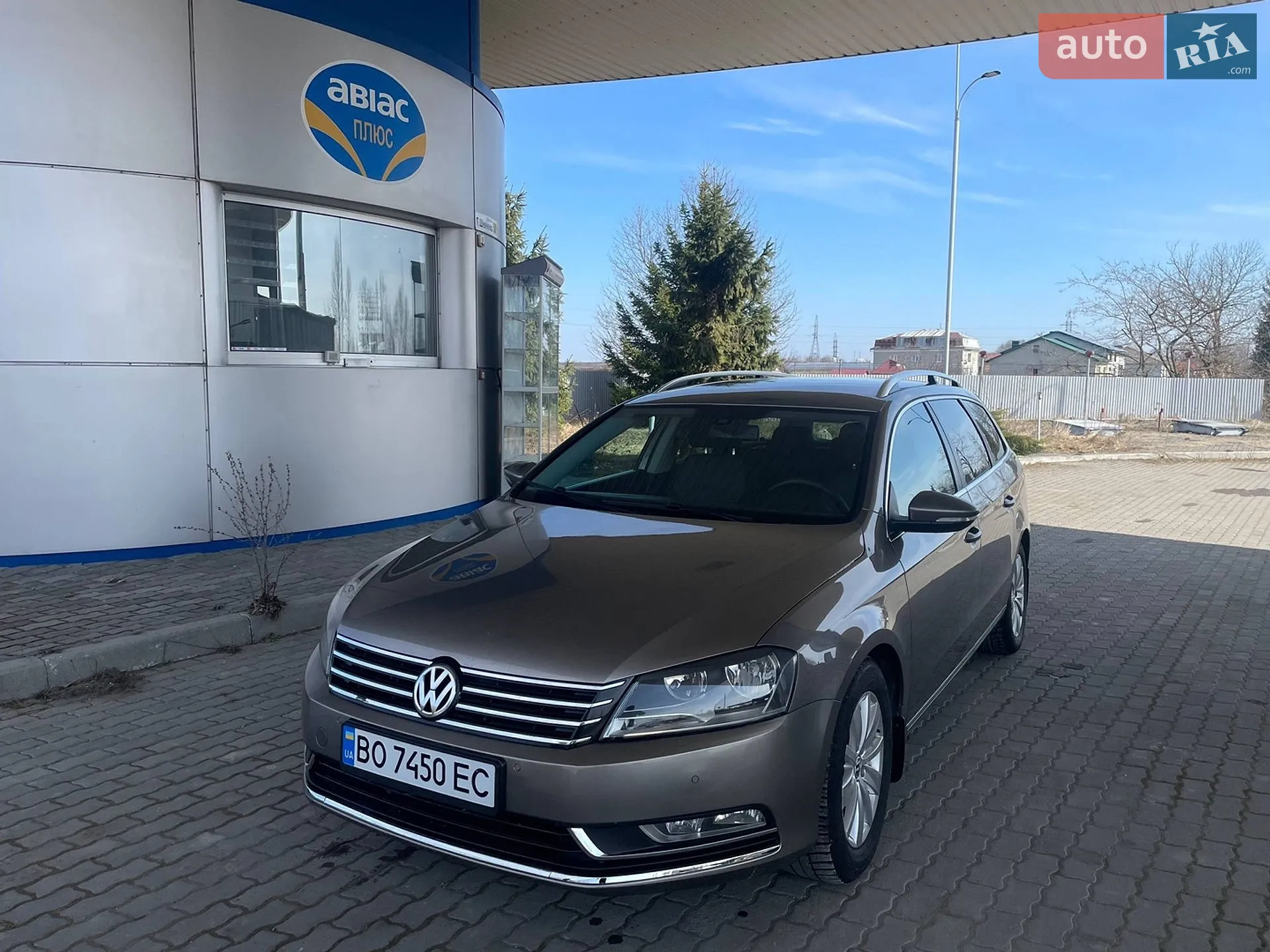 Volkswagen Passat, 2011