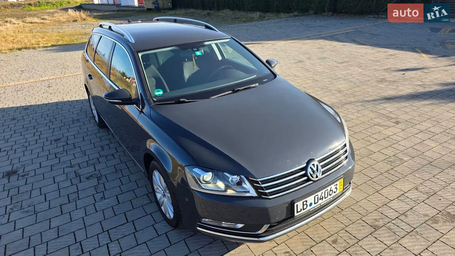 Volkswagen Passat, 2011