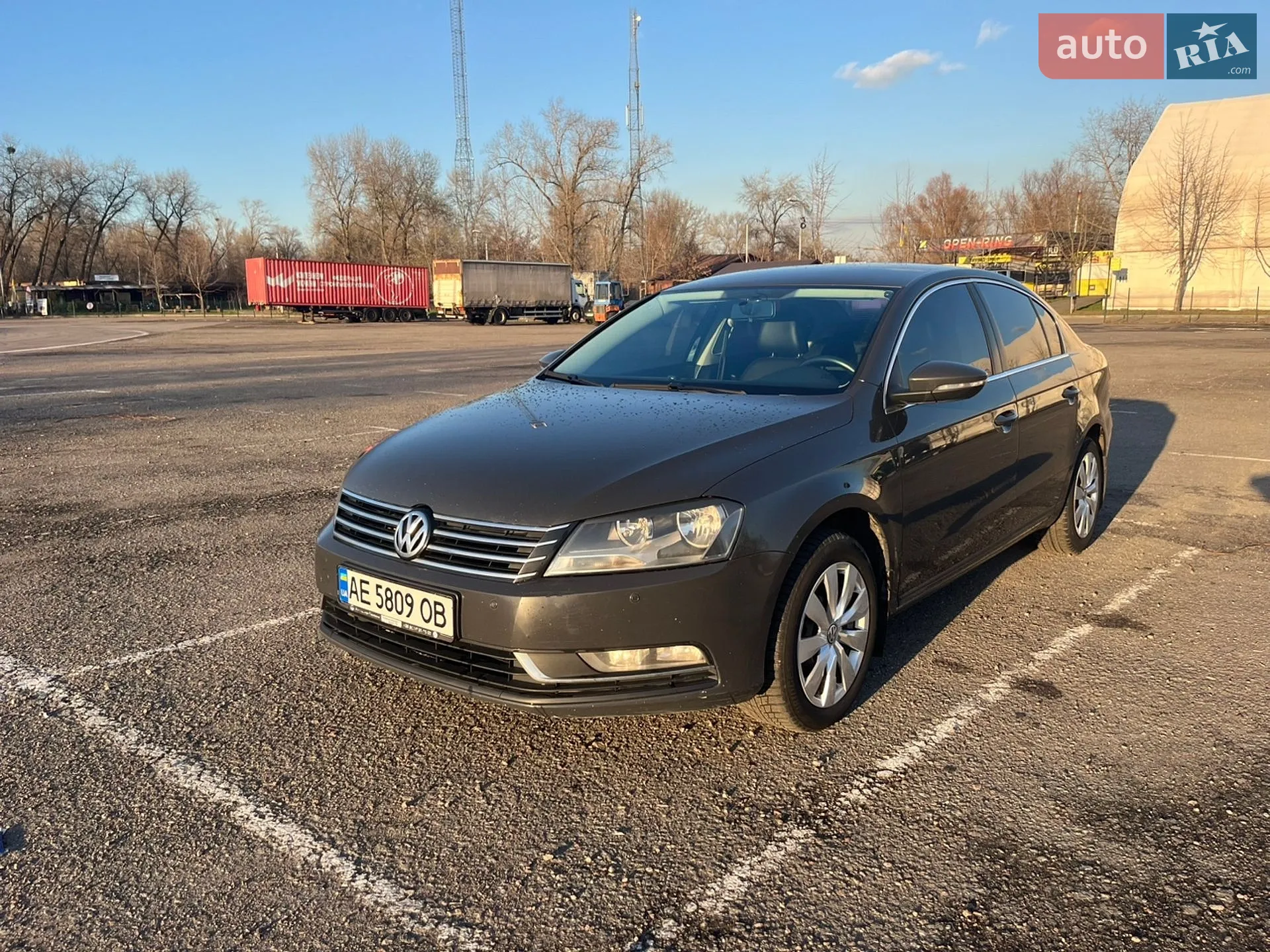 Volkswagen Passat 2011 — 1