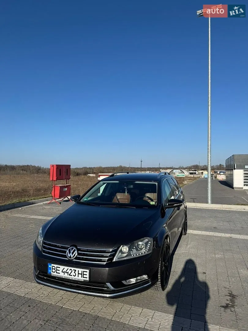 Volkswagen Passat, 2011