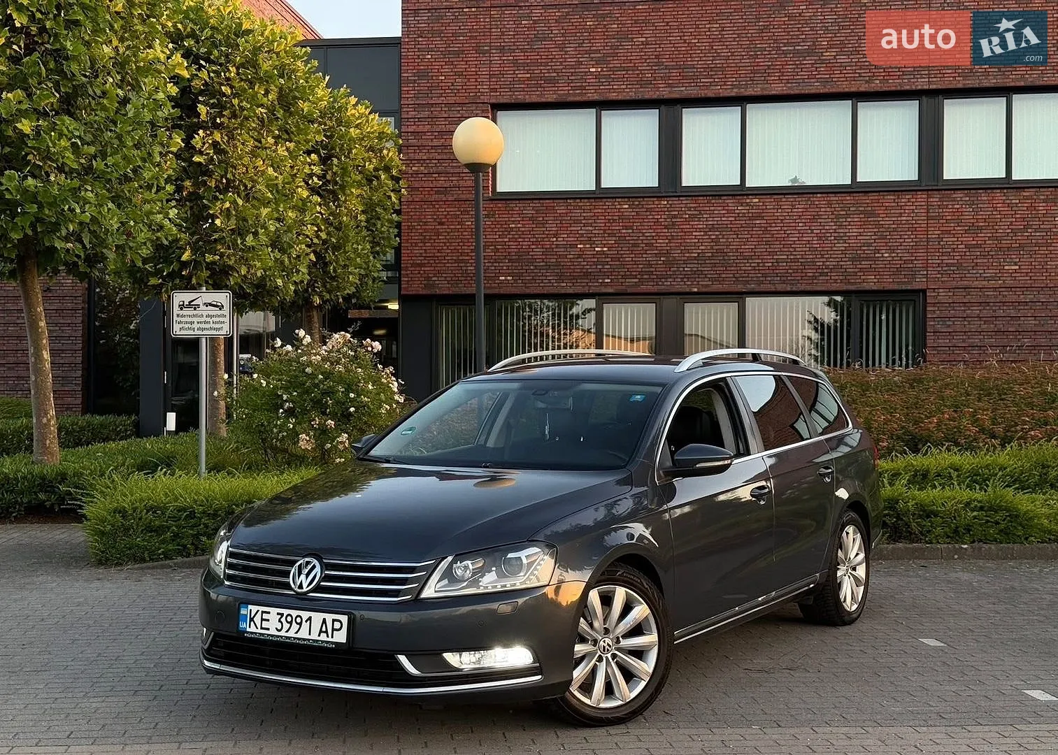 Volkswagen Passat, 2011