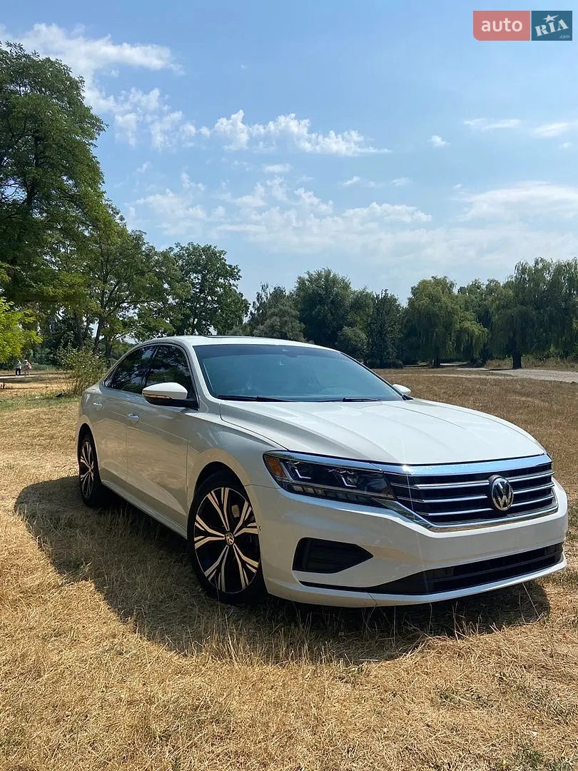 Volkswagen Passat 2020 — 1