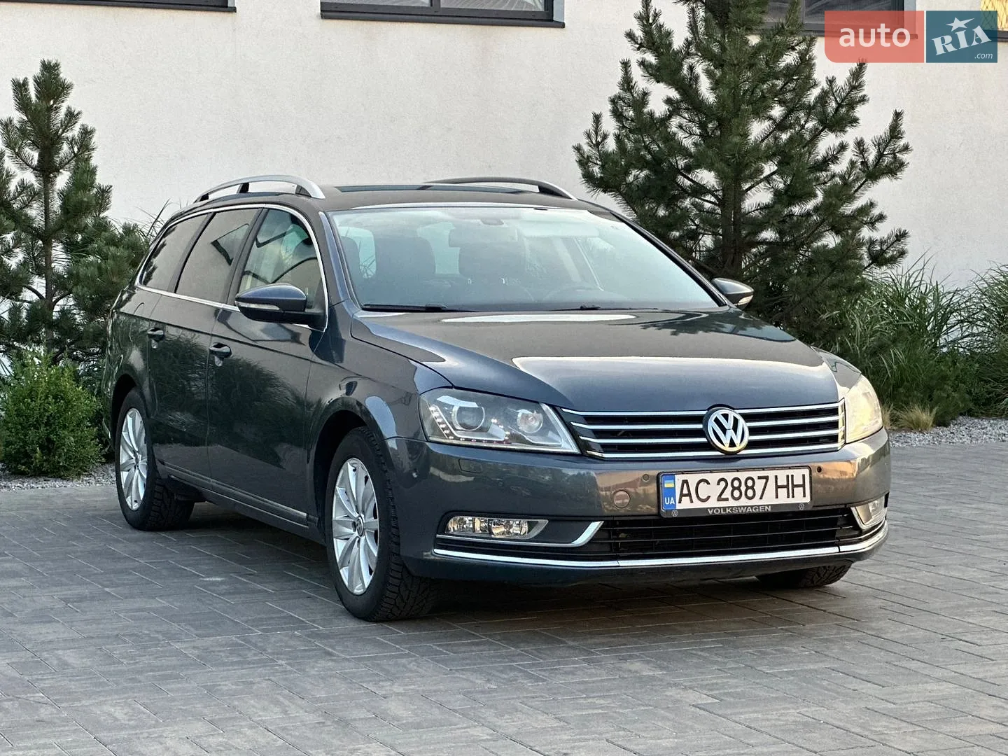 Volkswagen Passat, 2011