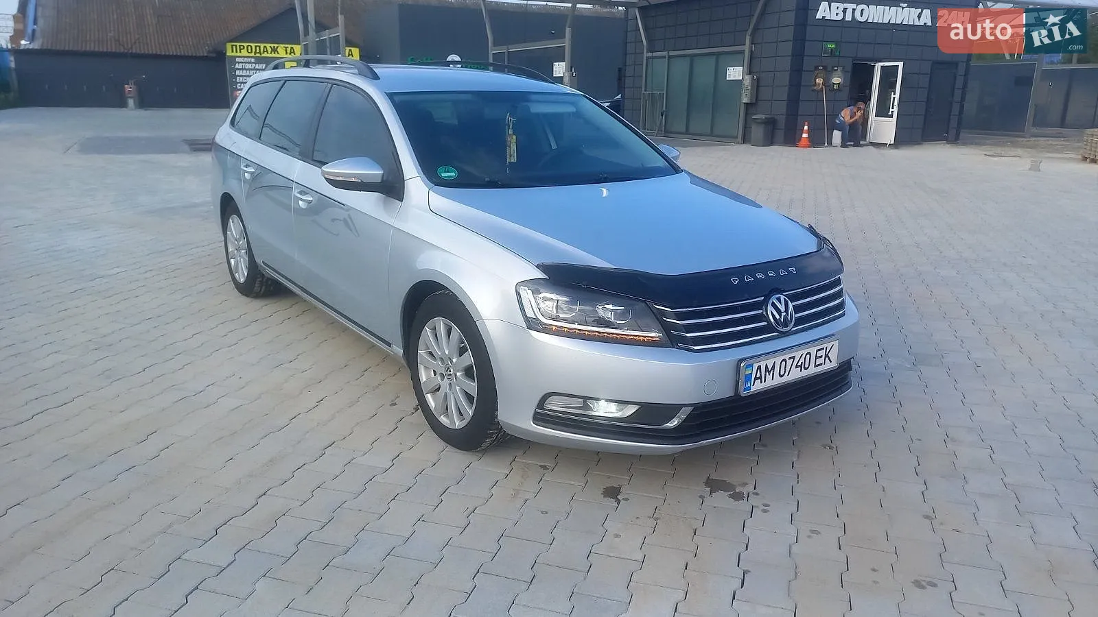 Volkswagen Passat, 2011