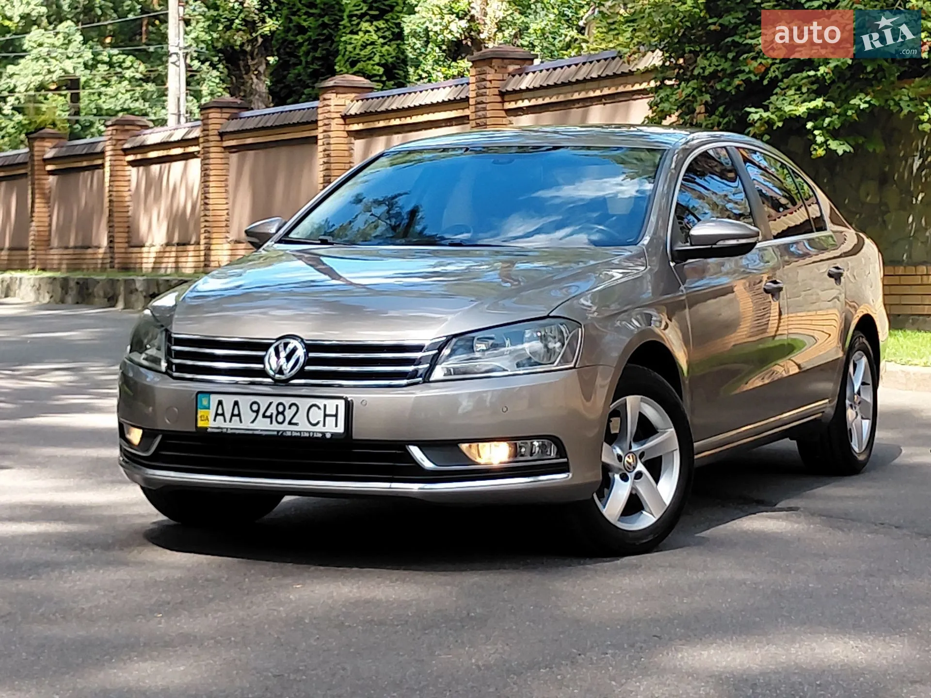 Volkswagen Passat, 2011