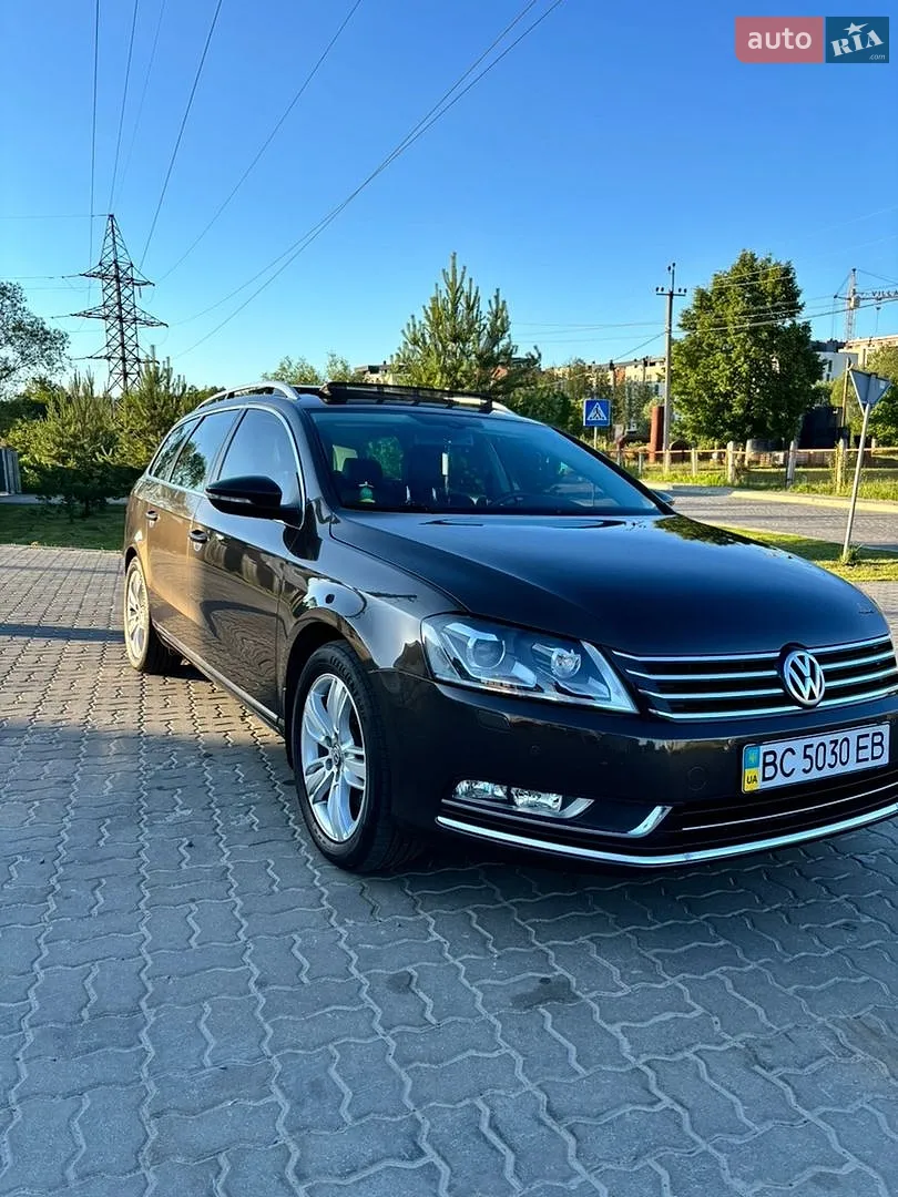 Volkswagen Passat 2012 — 1