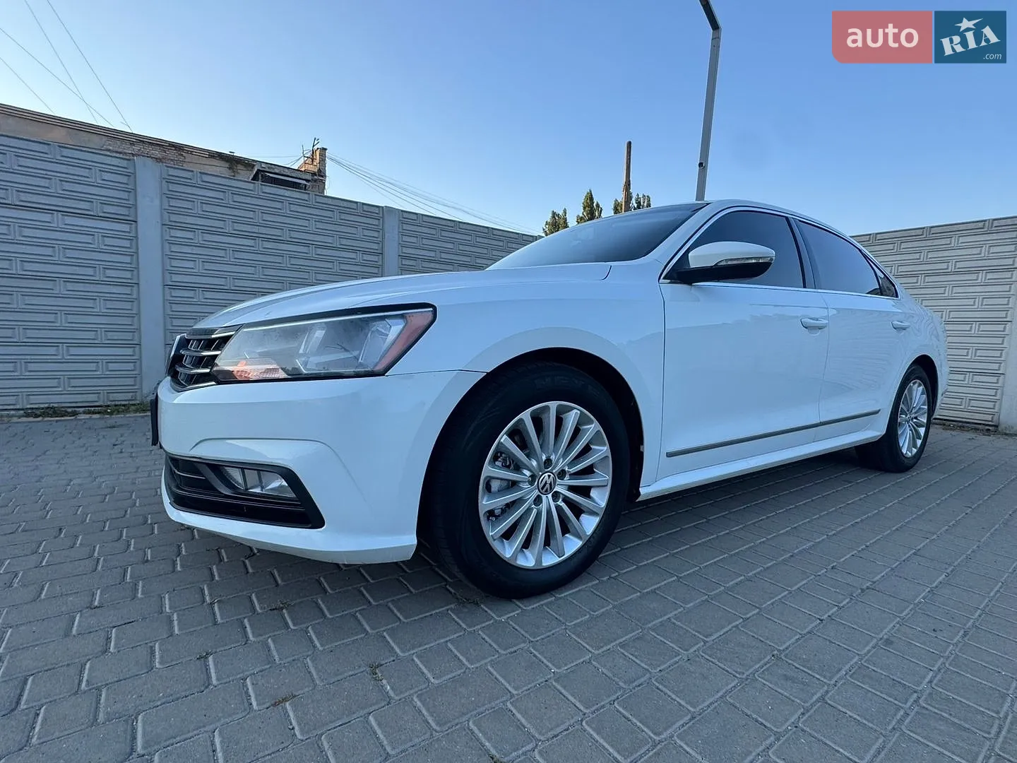 Volkswagen Passat, 2016