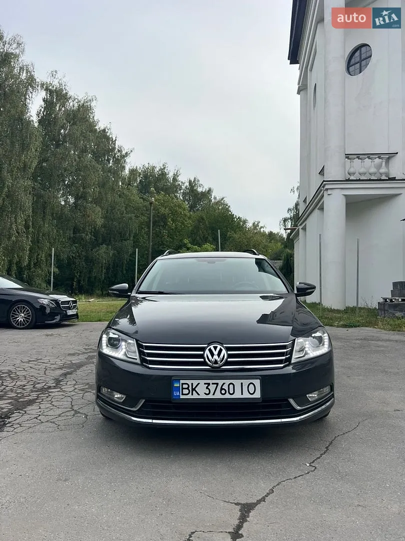 Volkswagen Passat, 2011